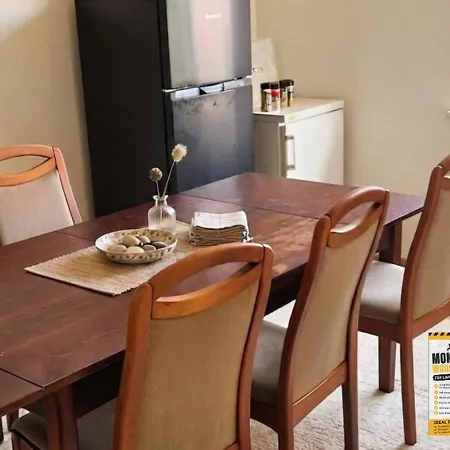 Harzer Monteurs-lounge Domschatz-naehe Χάλμπερσταντ